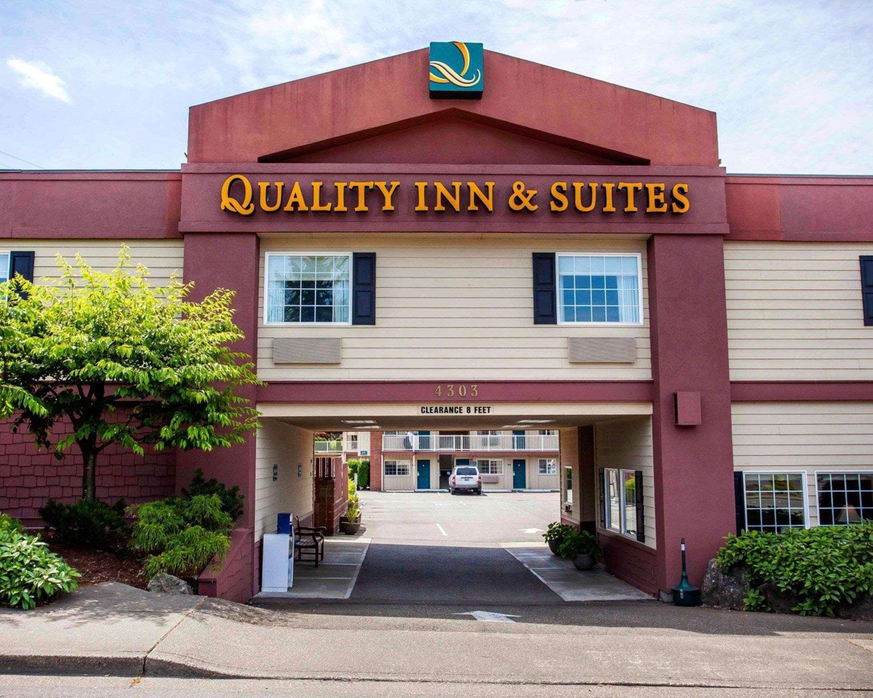 Quality Inn & Suites Bremerton Near Naval Shipyard Zewnętrze zdjęcie